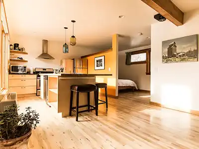 EZbnb Cottage